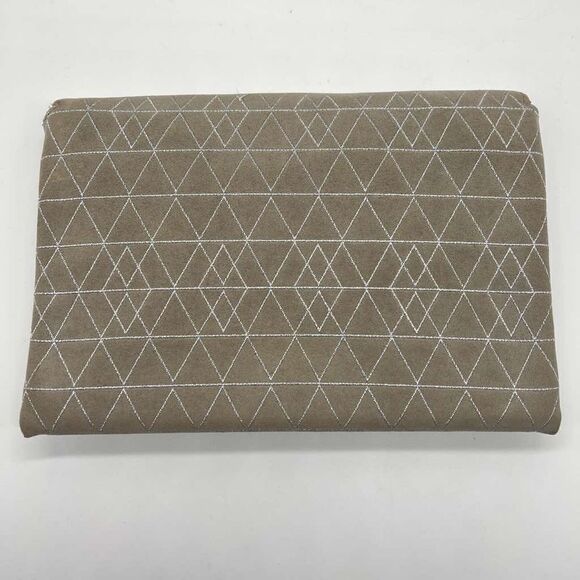 Stella & Dot Gray with Silver Geometric Print and Resin Crystal Clutch - Picture 2 of 7